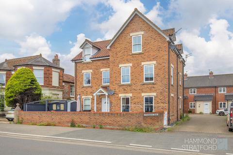 2 bedroom ground floor flat for sale, Stammers Yard, Dereham