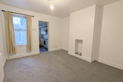 2 bedroom terraced house for sale, Barden Road, Tonbridge, TN9 1TX