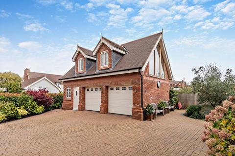 5 bedroom detached house for sale, Berwyn View, Malpas