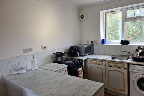 1 bedroom flat for sale, Springwood Crescent, Edgware, Middlesex, HA8 8SG