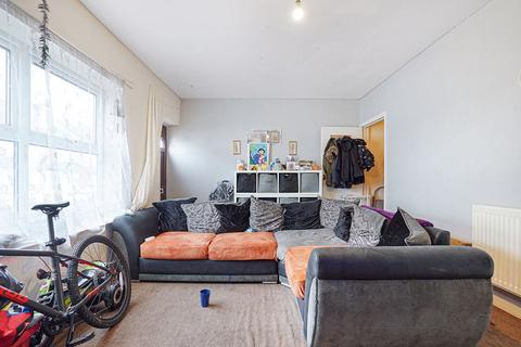 2 bedroom apartment for sale, Gillingham Road, Gillingham