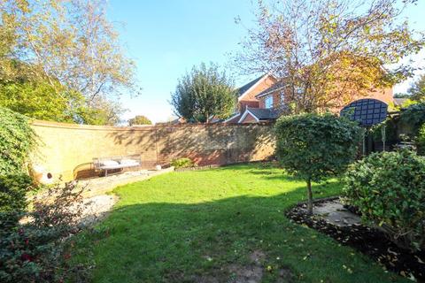 1 Dragonfly Way, Hawkinge, Folkestone, CT18 7FY
