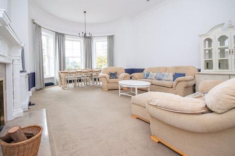 3 bedroom apartment for sale, Eling Hill