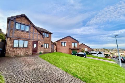 4 bedroom detached house for sale, Bryn Cadno, Upper Colwyn Bay