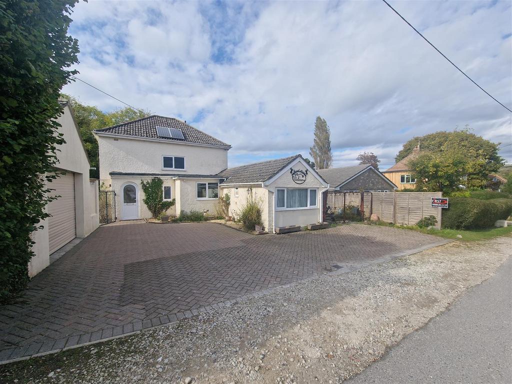Springbrook Close, Corfe Castle, Wareham 4 bed detached house to rent