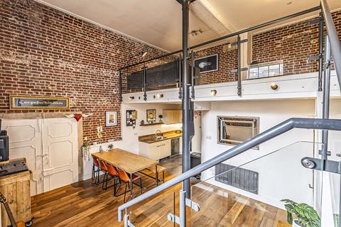 2 bedroom apartment for sale, The Vulcan, Gunwharf Quays