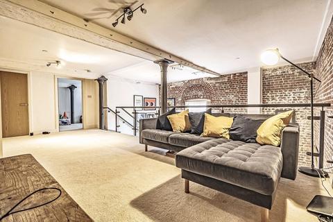 2 bedroom apartment for sale, The Vulcan, Gunwharf Quays