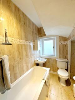 28 Danes Crescent, Glasgow, G14 9AG