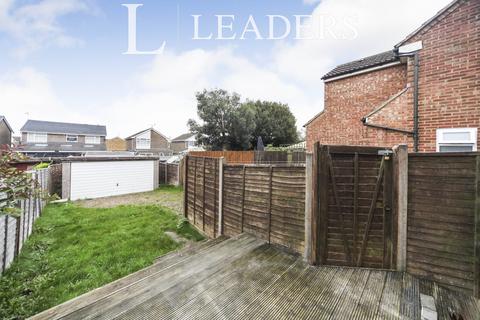 2 bedroom semi-detached house to rent, Charming 2-Bedroom House for Rent with Driveway and Spacious Garden - LU2