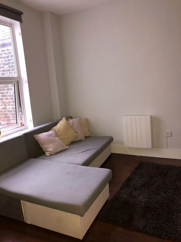 Modern studio in Chatham, High Street Studio to rent £650 pcm (£150 pw)