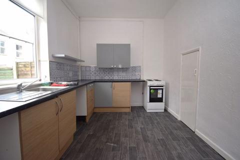 2 bedroom terraced house to rent, High Street, Warrington