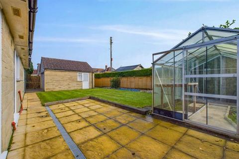 3 bedroom bungalow for sale, 2 Lyndhurst Grove, Martock