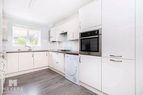 2 bedroom apartment for sale, Elizabeth Court, 10 Wortley Road, Highcliffe, BH23