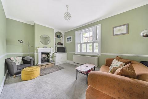 2 bedroom end of terrace house to rent, Huntingfield Road, Putney