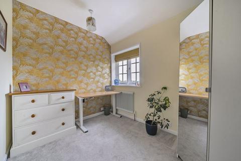 2 bedroom end of terrace house to rent, Huntingfield Road, Putney