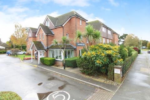 2 bedroom retirement property for sale, Beaulieu Road, Southampton SO45