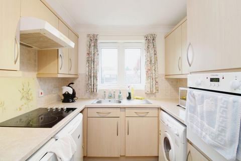 2 bedroom retirement property for sale, Beaulieu Road, Southampton SO45