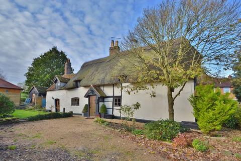 3 bedroom detached house for sale, Silver Street, Tetsworth