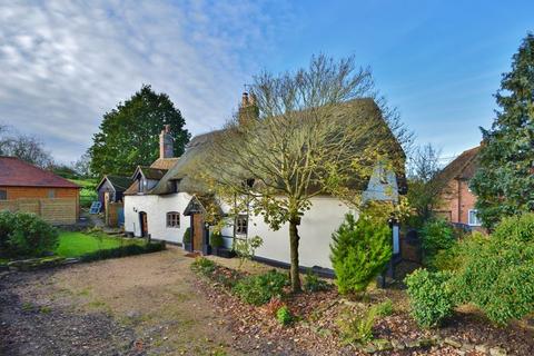 3 bedroom detached house for sale, Silver Street, Tetsworth