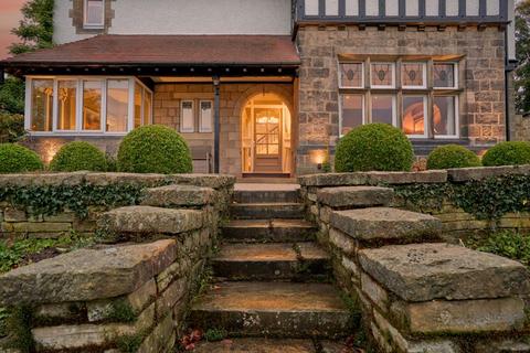 6 bedroom detached house for sale, St. Johns Park, Ilkley LS29