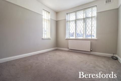 86 Highview Gardens, Upminster, RM14 2YZ