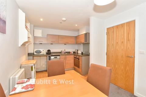1 bedroom apartment for sale, Cross Street, Portsmouth, Hampshire