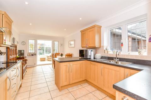 3 bedroom detached bungalow for sale, Orchard Glade, Headcorn, Kent