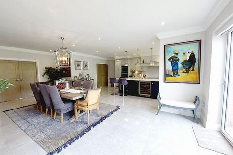 66a Eastwick Drive, Bookham, Leatherhead, KT23 3PS
