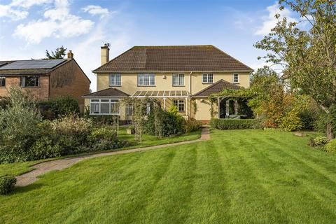 4 bedroom detached house for sale, Blundells Road, Tiverton