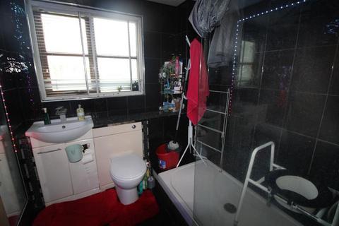 1 bedroom flat for sale, Harlington UB3