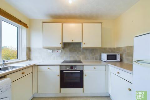 1 bedroom apartment for sale, Kinnaird Close, Slough, Berkshire, SL1