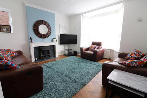 3 bedroom semi-detached house for sale, Luton LU2