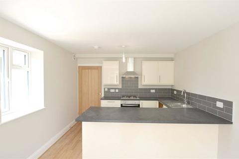 3 bedroom apartment to rent, Teevan Road, Croydon, CR0