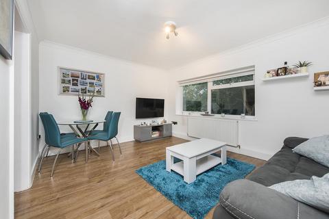 50, Hogarth Court Steeplands, Bushey, WD23 1BT