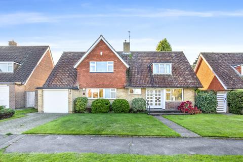 28 The Ridings, Epsom, KT18 5JJ