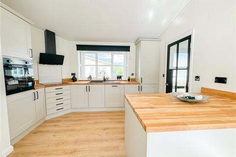 2 bedroom park home for sale, Nightingale Rise, Addlestone KT15