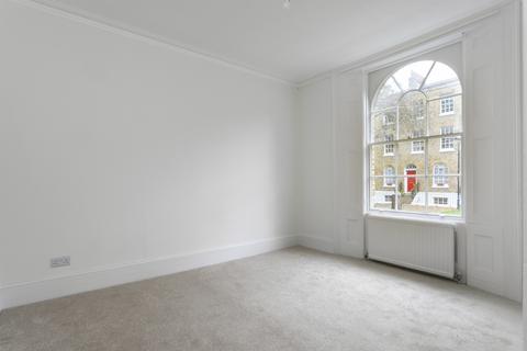 26 Tibberton Square, London, N1 8SF