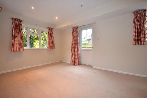 4 bedroom detached house for sale, Pie Corner, Flamstead