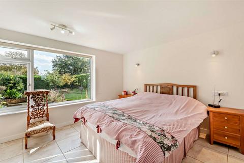 16 Elizabeth Crescent, Chester, CH4 7AZ