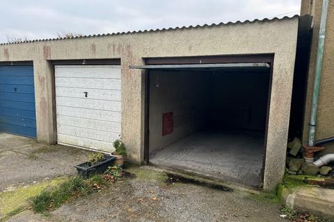 Garage for sale, Garage Moyses Lane