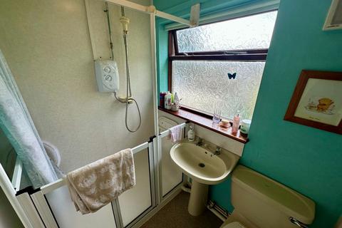 6 Stanley Road, Fairbourne, LL38 2QZ