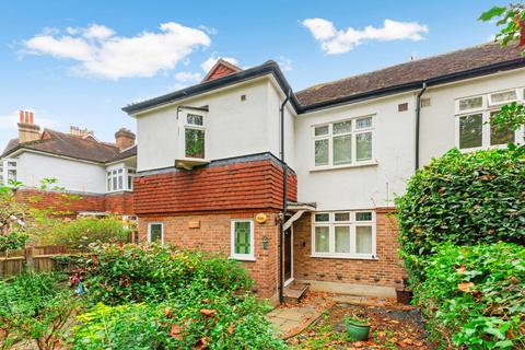 2 bedroom maisonette to rent, Pixham Court, Wimbledon SW19