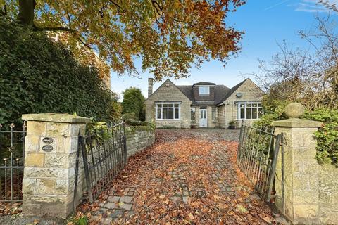 4 bedroom detached house to rent, Crowgate, Sheffield S25