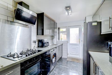 2 bedroom terraced house for sale, Oak Crescent, Buckinghamshire HP12