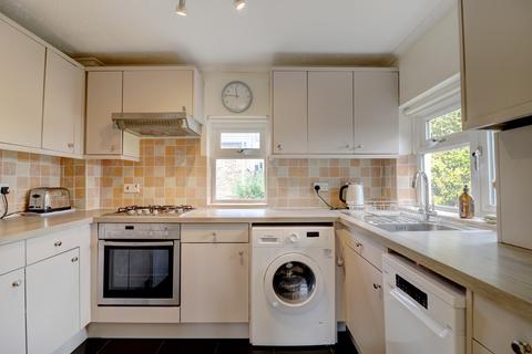 2 bedroom apartment for sale, Desborough Park Road, Buckinghamshire HP12