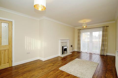 3 bedroom semi-detached house to rent, Rydal Drive, Leeds LS27