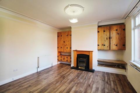 2 bedroom terraced house to rent, Rombalds View, West Yorkshire LS12