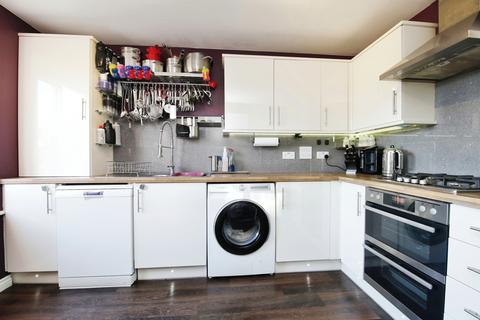 4 bedroom terraced house for sale, Paton Way, Darlington, DL1