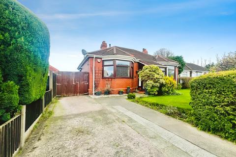 2 bedroom bungalow for sale, Cronton Lane, Cheshire WA8