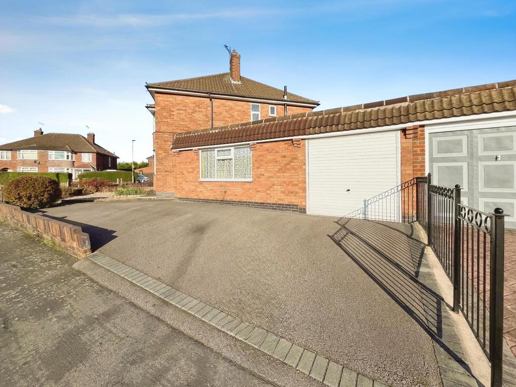 Driveway &amp; Garage